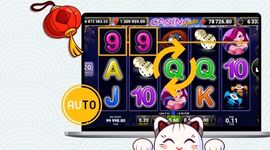 Casino Mania slot with autoplay icon and the Maneki cat.